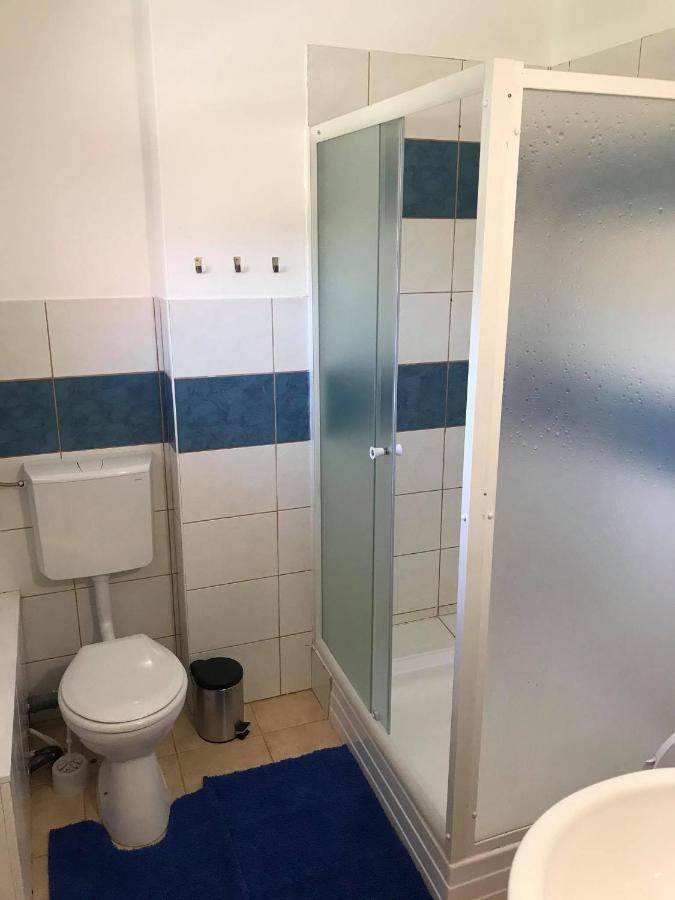 Hunyadi Panzio-Apartman Makó Exteriör bild