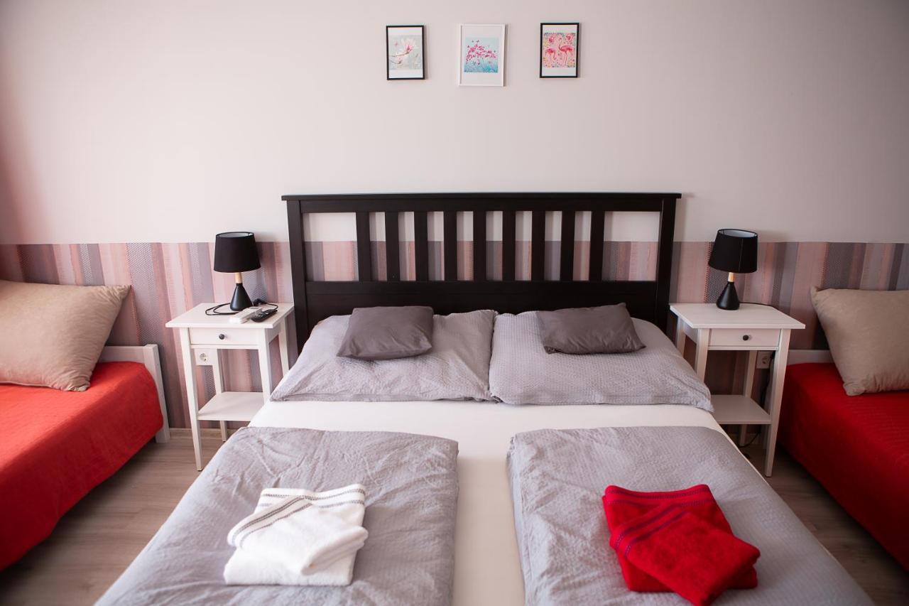 Hunyadi Panzio-Apartman Makó Exteriör bild