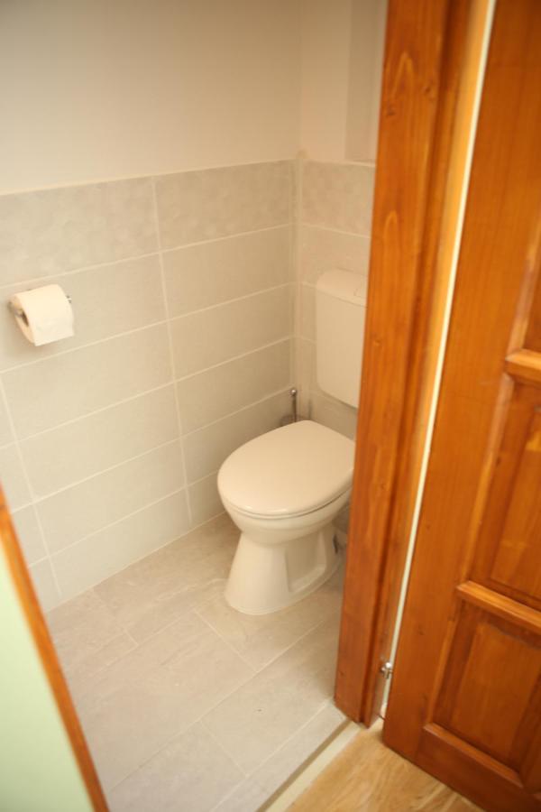 Hunyadi Panzio-Apartman Makó Exteriör bild